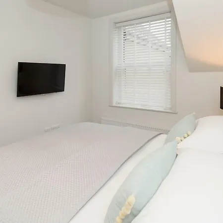 Franklin Rise By Harrogate Serviced Apartments Exterior photo